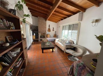 PH · 70m² · 4 Ambientes · 1 Cochera · PH 4amb. /cochera/ Patio