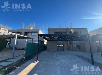 Departamento · 120m² · 5 Ambientes · 2 Cocheras · Alquiler - Departamento - 2 Dorm. - Barrio Privado Pueblo Malbec