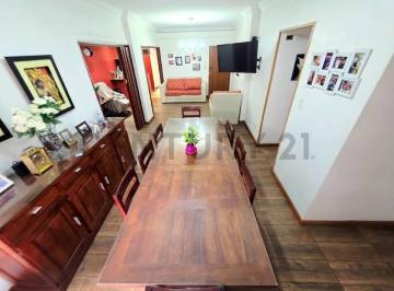 Departamento · 79m² · 4 Ambientes · Flores Venta de Departamento 4 Ambientes Dependencia Balcón Apto Profesional Todo Externo