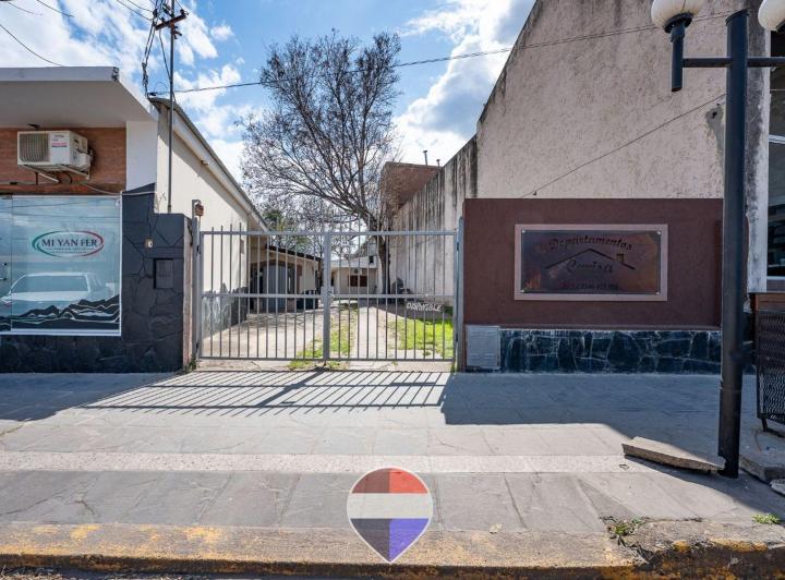 Casa · 380m² · 14 Ambientes · 7 Cocheras