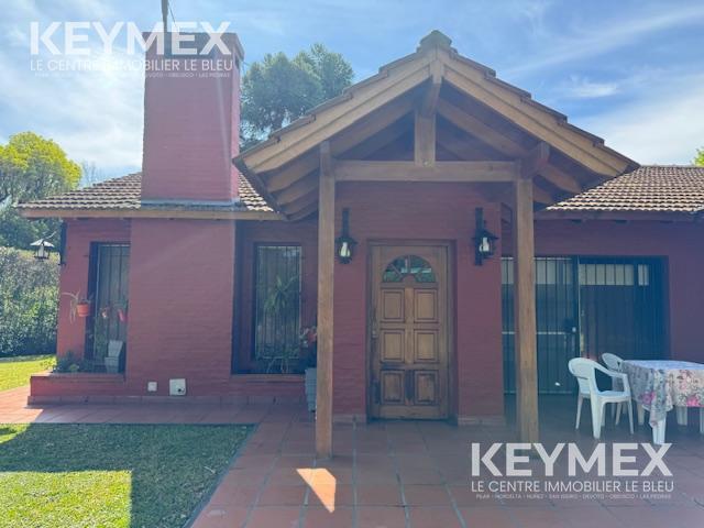 Casa · 250m² · 5 Ambientes · 4 Cocheras