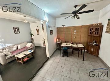 PH · 90m² · 4 Ambientes · 1 Cochera · Venta PH 4 Ambientes con Patio en Villa Adelina, a 2 Cuadras de Parana