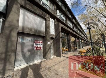 Local comercial · 70m² · Local Comercial en Alquiler – Av León Gallardo Al 200, Muñiz