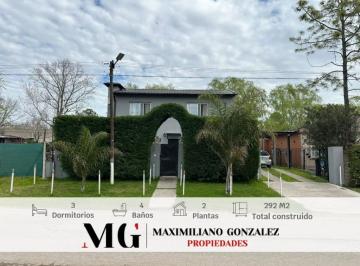 Casa · 255m² · 6 Ambientes · 2 Cocheras · Casa Venta 6 Ambientes - Barrio La Celia