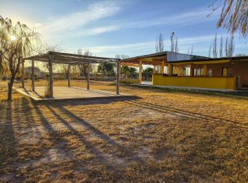 Local comercial · 250m² · 4 Ambientes · Alquiler Salon de Multiespacion y Eventos en Fray Luis Beltran Mendoza