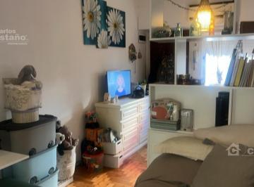 Departamento · 24m² · 1 Ambiente · Exc. 1 Amb. Al Frente con Patio Cerca de Av Maipu.