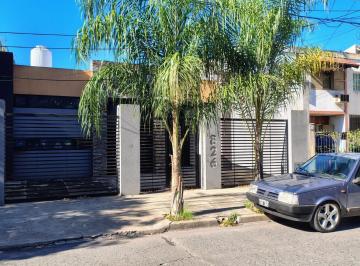 Local comercial · 120m² · 1 Ambiente · 2 Cocheras · Amplio Local / Salon de Eventos