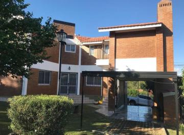 Casa de 8 ambientes, San Antonio de Arredondo · Preciosa Casa de 3d en San Antonio de Arredondo! a Una Cuadra del Río!