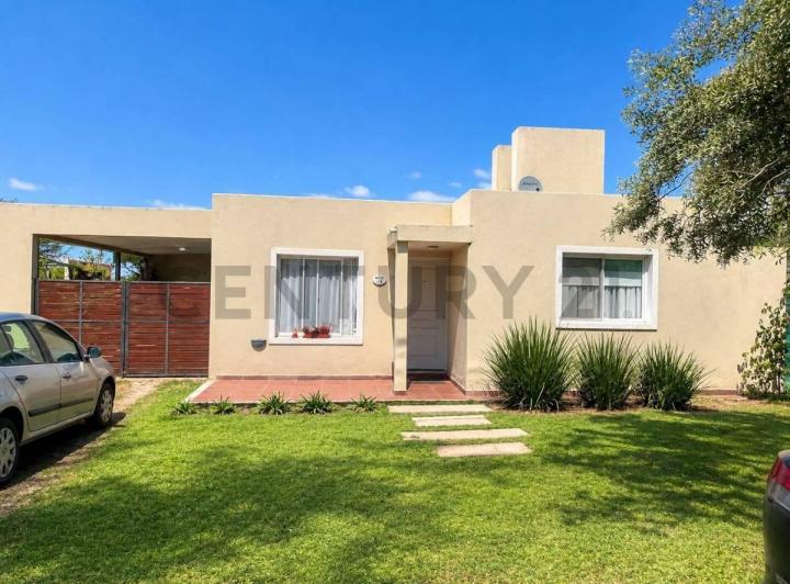 Casa · 150m² · 2 Dormitorios · 3 Cocheras