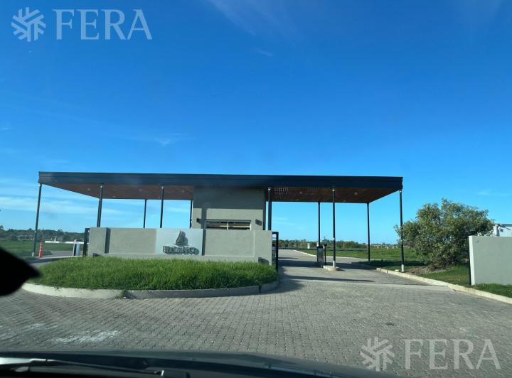 Terreno · 707m²