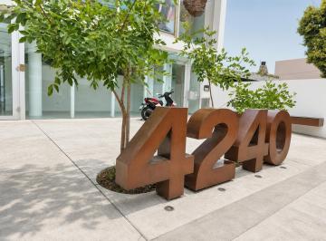 Oficina comercial · 65m² · 2 Ambientes · 1 Cochera · Alquiler de Excepcional Oficina en Complejo 4240 Cerro de Las Rosas