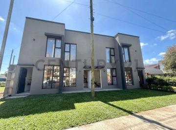 Casa · 45m² · 2 Ambientes · 1 Cochera · Venta 4 Duplex a Estrenar Brandsen 5300