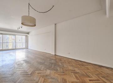 Departamento · 145m² · 4 Ambientes · 1 Cochera · 145 m en Uruguay y Juncal. Balcón. Luminoso. Recoleta.