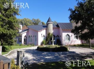 Casa · 202m² · 5 Ambientes · Venta Casa 5 Ambientes en Campos de Roca