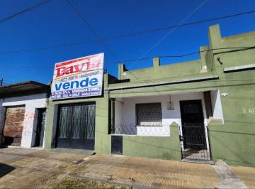 Casa de 3 ambientes, La Matanza · Casa 3 Amb. C/ Local y Dpto. 2 Amb.