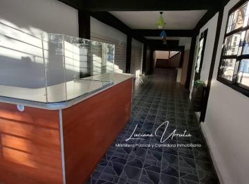 Local comercial · 141m² · 2 Ambientes · Alquiler Local Comercial en Calle Godoy 1225 Neuquen
