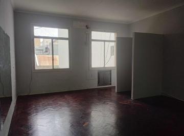 Oficina comercial · 105m² · 4 Ambientes · Antiguo y Señorial Piso de Oficina - Calle - Luminoso