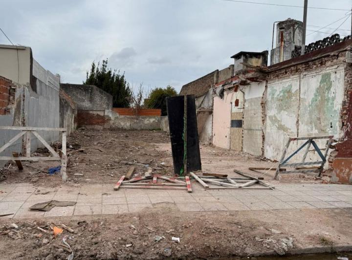 Terreno · 251m²