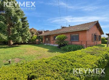 Terreno · 2000m² · 5 Ambientes · 2 Cocheras · Casa Quinta en Venta Ideal Inversores. Locales / Vivienda Multifamiliar