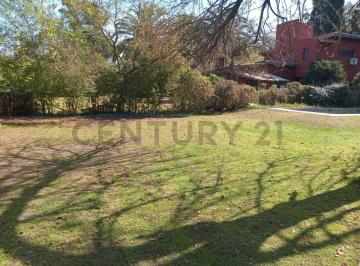 Terreno · 80m² · 4 Ambientes · Amplio Lote con Pileta y Casa en La Bota, Benavídez