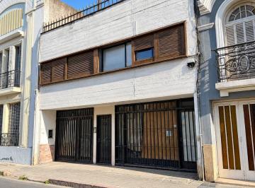 Casa · 300m² · 14 Ambientes · 1 Cochera · Casa Local a Refaccionar en Venta, Lote Apto Desarrollo - Alberdi