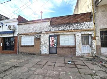 Casa de 1 ambiente, Ciudad de Santa Fe · Dpto de 2 Dorm Sobre Av