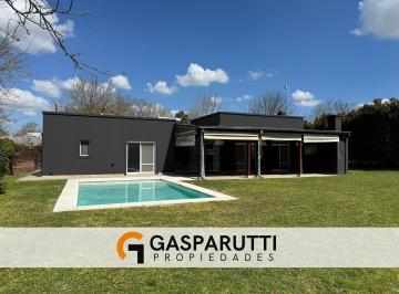 Casa · 190m² · 4 Ambientes · 4 Cocheras · Casa en Venta en San Matías con Pileta