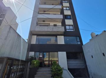 Departamento · 30m² · 1 Ambiente · 1 Cochera · Departamento en Lanús Este