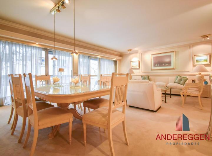 Departamento · 209m² · 5 Ambientes · 1 Cochera