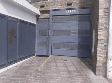 DEF-DEF-2091_2 · Cochera. | Av Rivadavia Al 12700