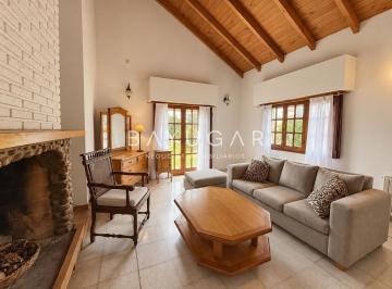 Casa · 208m² · 5 Ambientes · 2 Cocheras · Casa en Venta - Barrio Parque Patagonia - Bahía Blanca - Oportunidad Apto Crédito