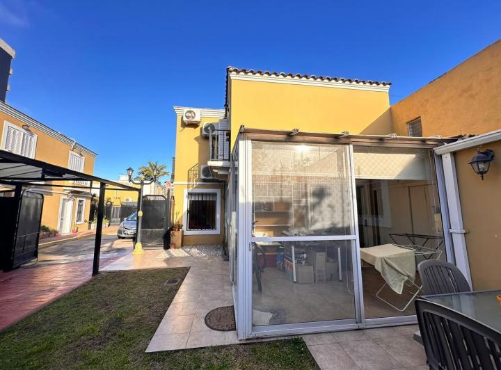 Casa · 95m² · 4 Ambientes · 1 Cochera