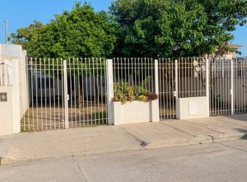 Casa · 205m² · 2 Ambientes · 2 Cocheras · Oportunidad Casa - 2 Dorm. Patricios Recibe Financiación o Menor