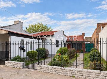Casa · 111m² · 4 Ambientes · 1 Cochera · Venta Casa - Cnel. Falcón Al 1300 - Bahía Blanca