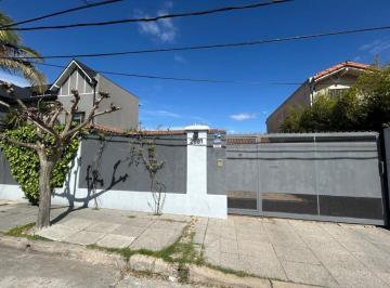 Casa de 4 ambientes, Tres de Febrero · Casa 4 Ambientes en Venta en Ciudad Jardín