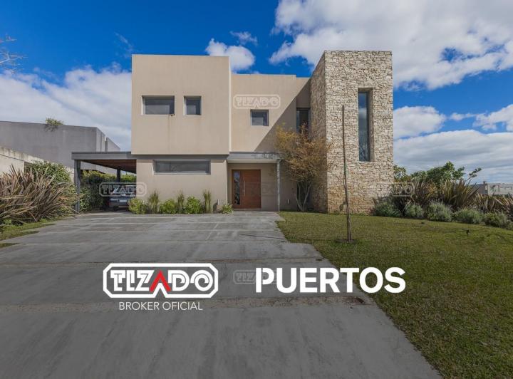 Casa · 193m² · 5 Ambientes · 2 Cocheras