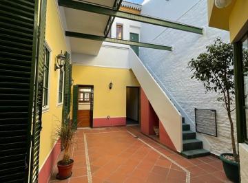 Casa · 150m² · 4 Ambientes · Casa en Venta 4 Ambientes Barracas - Caba