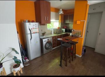 Departamento de 2 ambientes, Villa del Parque · Excelente Departamento de 2 Ambientes Ubicado en un Tercer Piso por Escalera