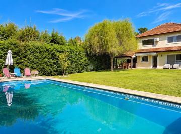 Casa · 146m² · 5 Ambientes · 1 Cochera · Casa en Venta en Los Pilares, Pilar, G. B. a. Zona Norte