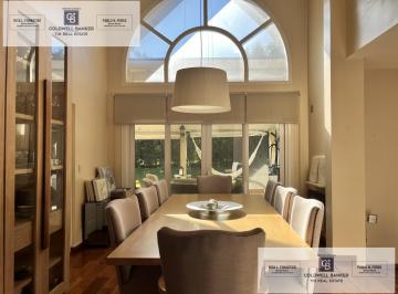 Casa · 201m² · 5 Ambientes · 3 Cocheras · Venta Casa 5 Ambientes con Pileta en Barrio La Colina
