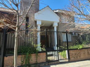 PH de 4 ambientes, Córdoba · Venta Duplex B Urca - Mejor Zona - 3 Dorm. - Cochera