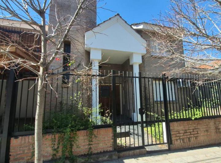 PH · 140m² · 4 Ambientes · 1 Cochera