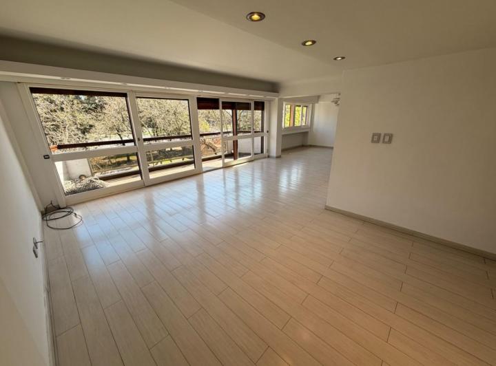 Departamento · 178m² · 5 Ambientes · 1 Cochera