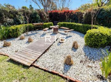 Casa Venta de 5 ambientes · Importante Propiedad en Una Planta Sobre 1735 m²