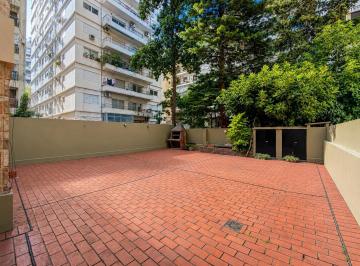 Departamento · 70m² · 5 Ambientes · Departamento Venta 5 Ambientes con Patio en Colegiales