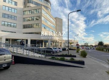 Oficina comercial · 8200m² · 1 Cochera · Oficina en Venta Studios Bahia Grande 82 m² Nordelta, Tigre, Zona Norte