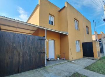 Casa · 115m² · 3 Ambientes · 3 Cocheras · Casa en Venta