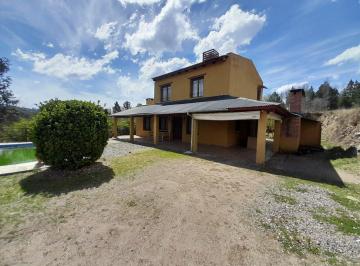 Casa · 290m² · 6 Ambientes · 2 Cocheras · Venta Hermosa Casa en Yacanto Calamuchita 5 Dorm. Pileta