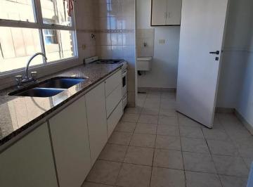 Departamento · 48m² · 4 Ambientes · Departamento en Área Centro Este