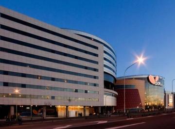 Oficina comercial · 1600m² · 16 Cocheras · Vedia 3600 - Oficina en Alquiler
